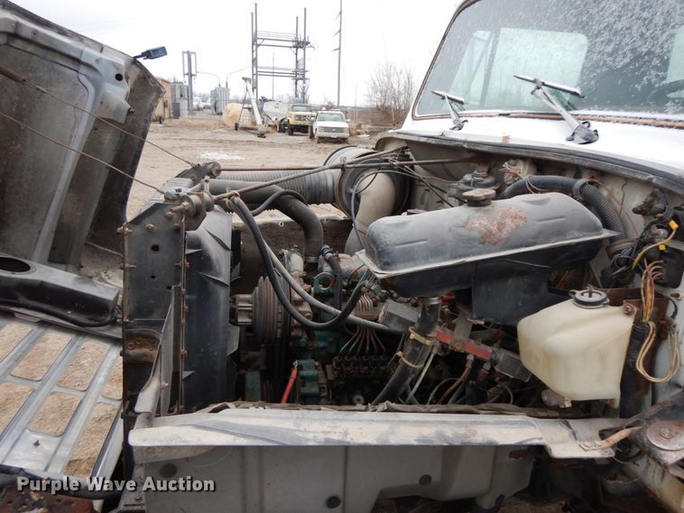 image for item DF6347 1989 International 1954  truck cab and chassis