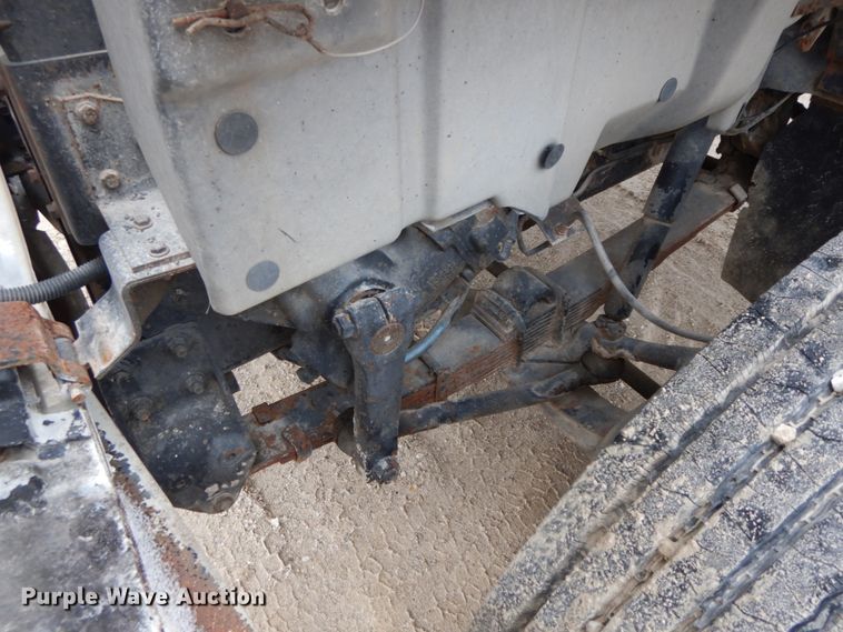 image for item DF6347 1989 International 1954  truck cab and chassis