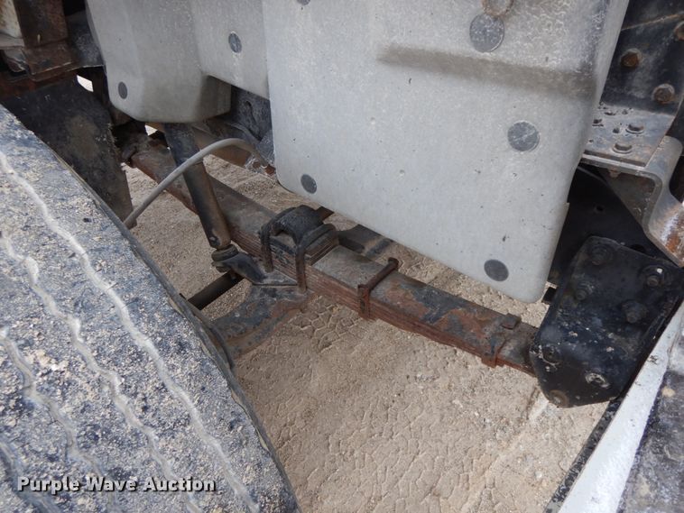 image for item DF6347 1989 International 1954  truck cab and chassis