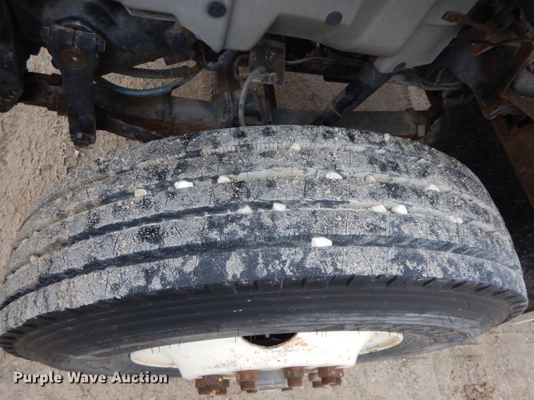 image for item DF6347 1989 International 1954  truck cab and chassis