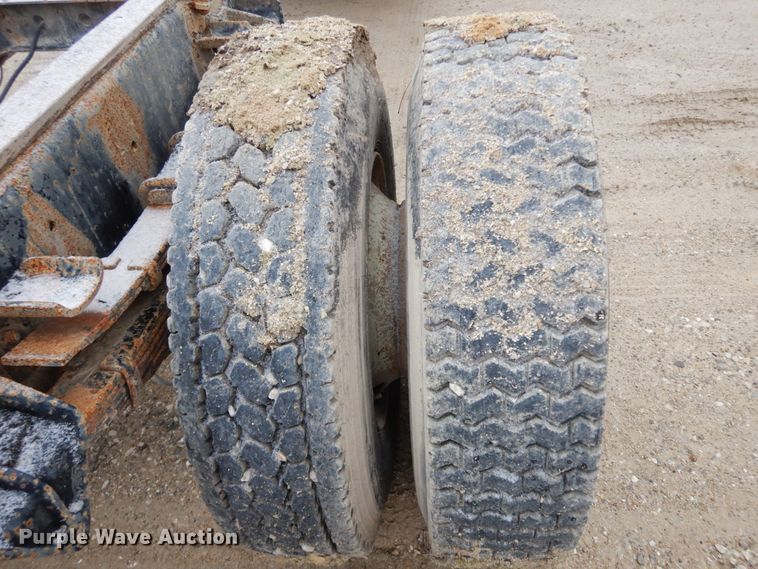 image for item DF6347 1989 International 1954  truck cab and chassis