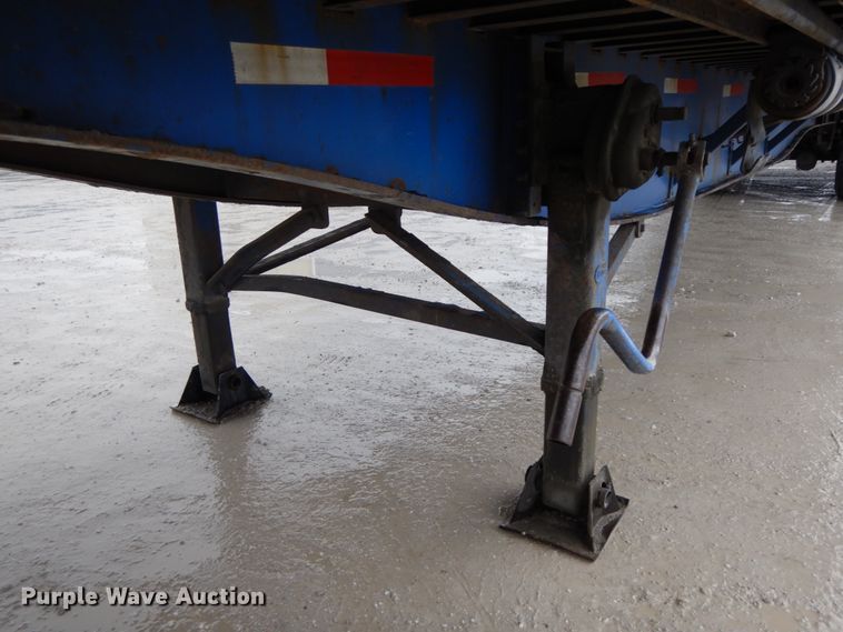 image for item DF6416 2002 Utility  side curtain trailer