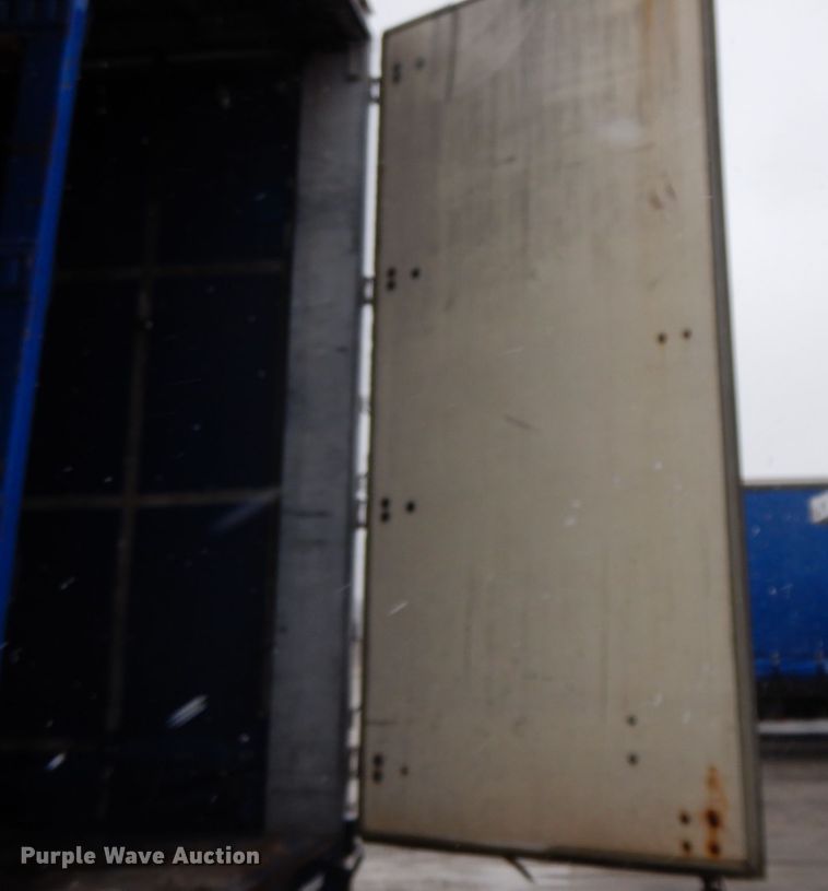 image for item DF6416 2002 Utility  side curtain trailer