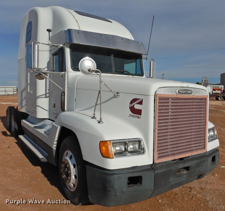 image for item DG1659 2000 Freightliner FLD120  semi truck