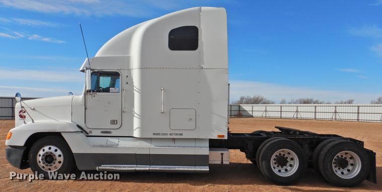 image for item DG1659 2000 Freightliner FLD120  semi truck