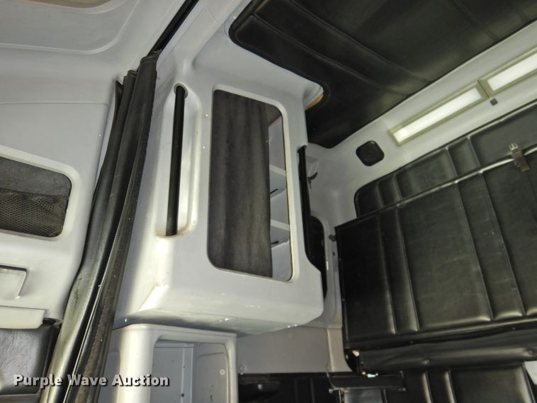 image for item DG1659 2000 Freightliner FLD120  semi truck