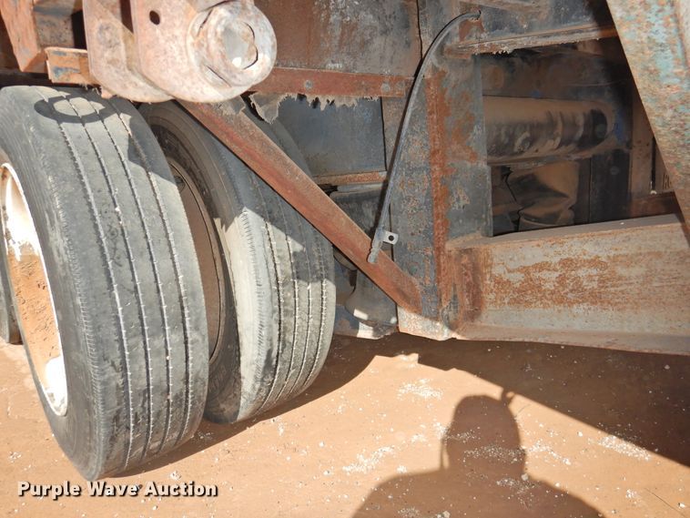 image for item DG1660 1996 Atoka drop deck equipment trailer