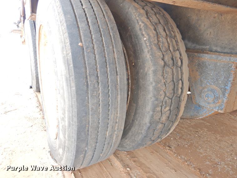 image for item DG1660 1996 Atoka drop deck equipment trailer