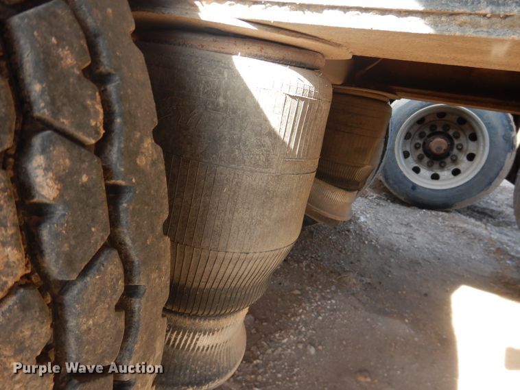 image for item DG8452 2005 Nuttall oilfield trailer