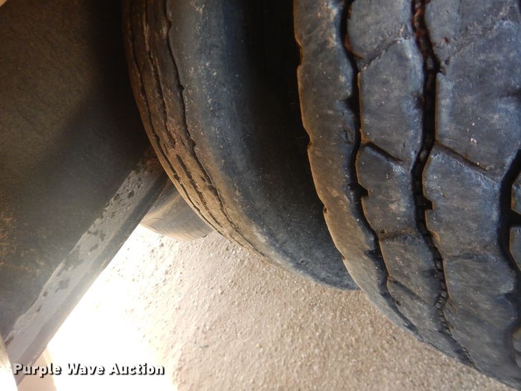 image for item DG8452 2005 Nuttall oilfield trailer