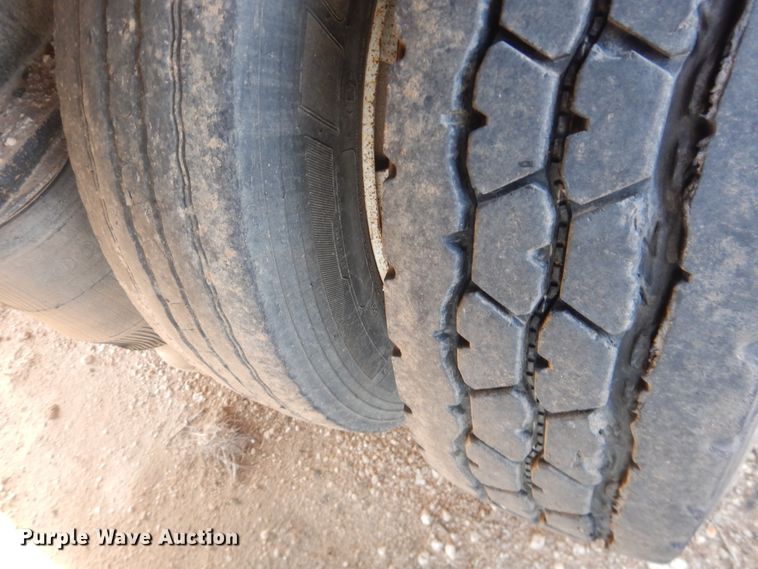 image for item DG8452 2005 Nuttall oilfield trailer