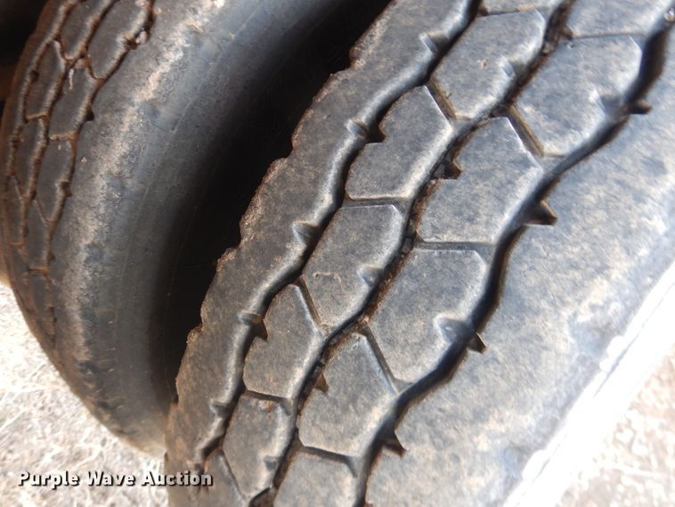 image for item DG8452 2005 Nuttall oilfield trailer