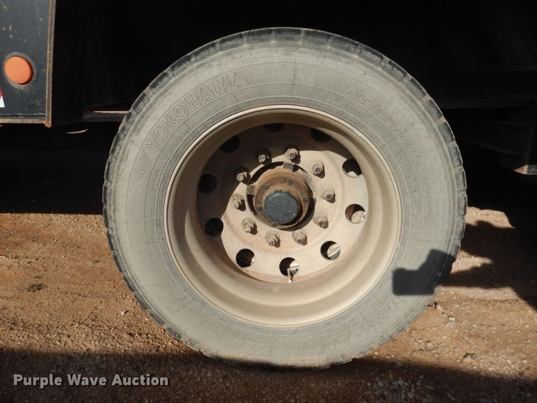 image for item DG8452 2005 Nuttall oilfield trailer