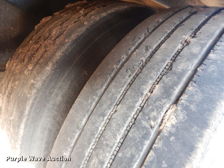 image for item DG8452 2005 Nuttall oilfield trailer