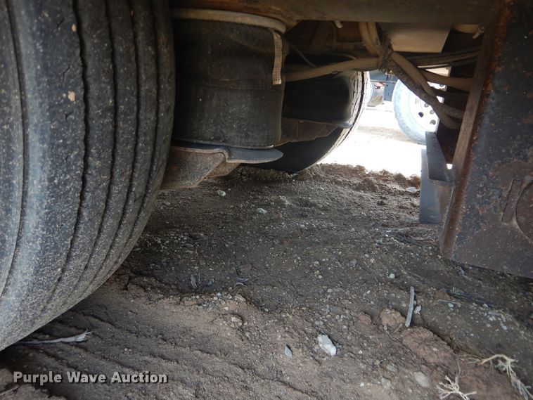 image for item DG8457 2007 Trail King TK120RG-585 oilfield trailer