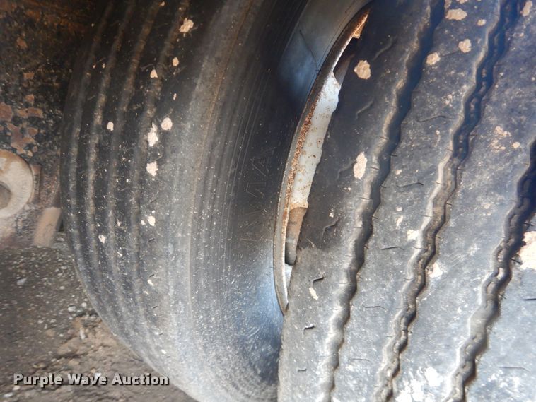 image for item DG8457 2007 Trail King TK120RG-585 oilfield trailer