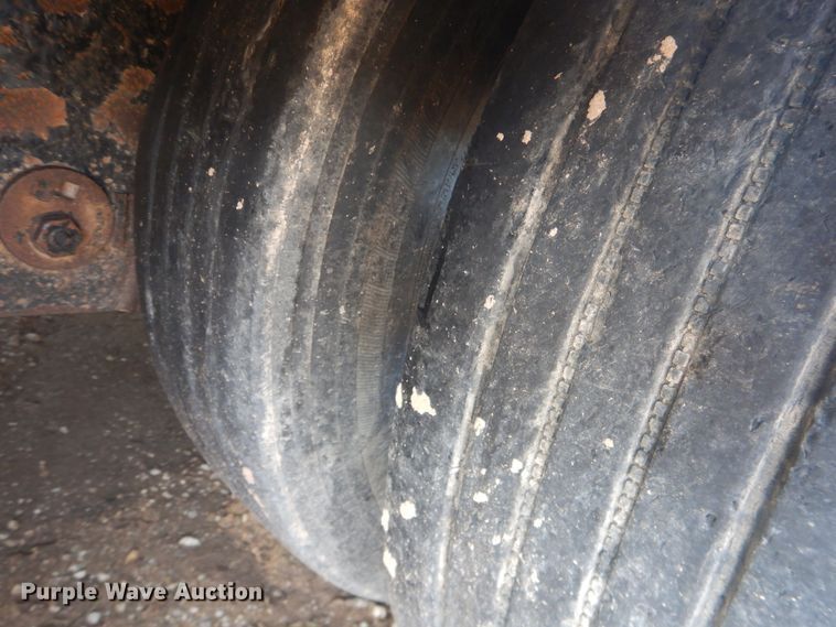 image for item DG8457 2007 Trail King TK120RG-585 oilfield trailer