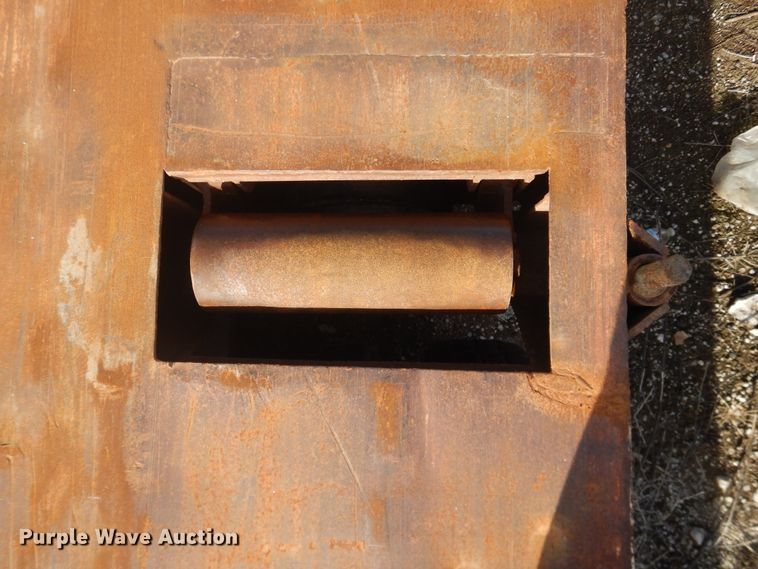 image for item DG8458 2008 Dragon oilfield trailer