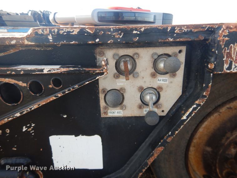 image for item DG8458 2008 Dragon oilfield trailer