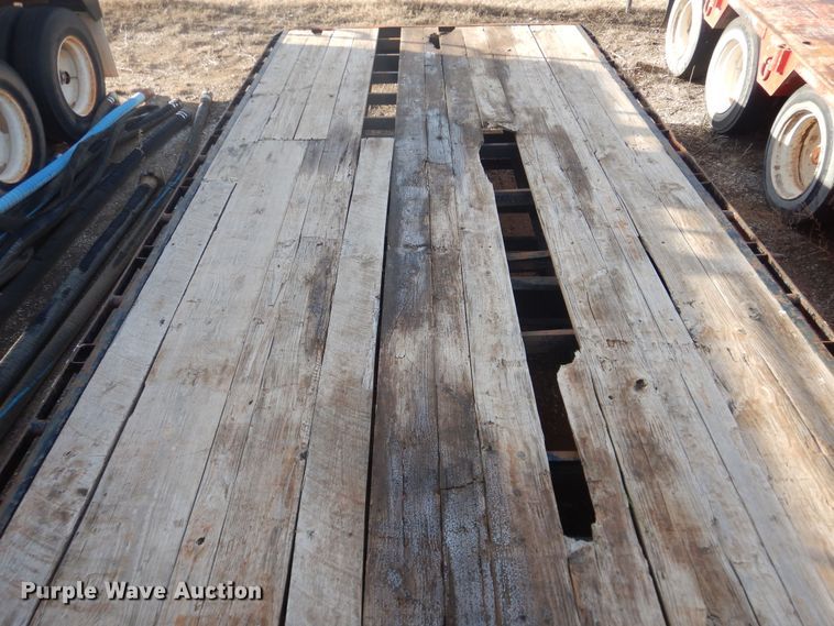 image for item DG8459 2015 Lamar equipment trailer