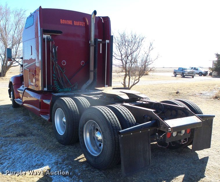 image for item DG8465 2008 Kenworth T600  semi truck