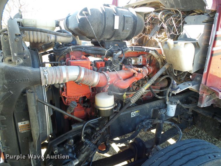 image for item DG8465 2008 Kenworth T600  semi truck