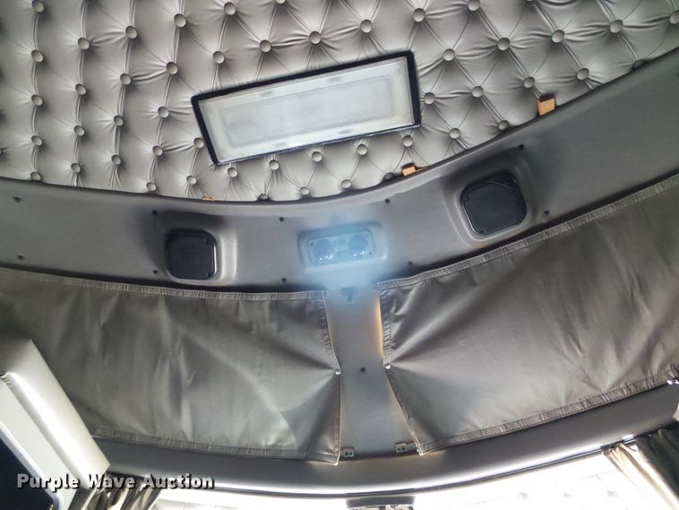 image for item DG8465 2008 Kenworth T600  semi truck