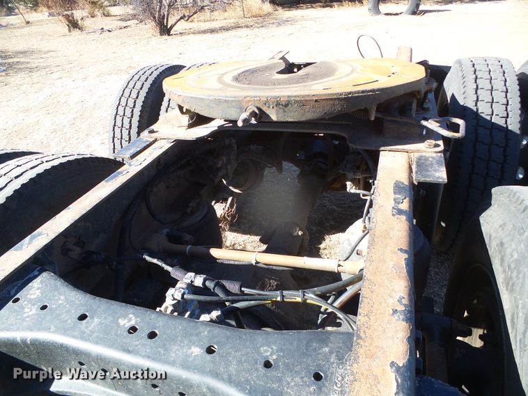 image for item DG8465 2008 Kenworth T600  semi truck