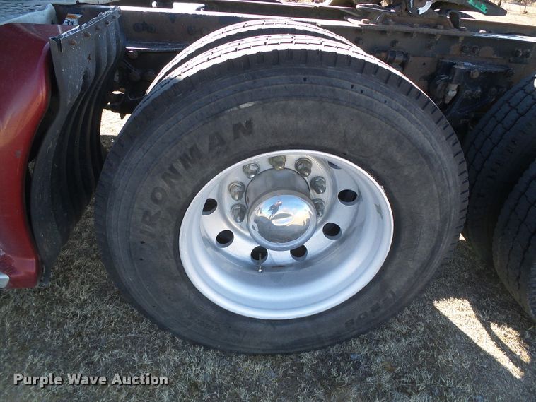 image for item DG8465 2008 Kenworth T600  semi truck