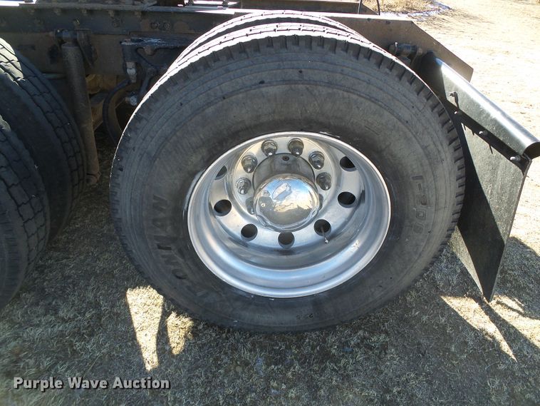 image for item DG8465 2008 Kenworth T600  semi truck