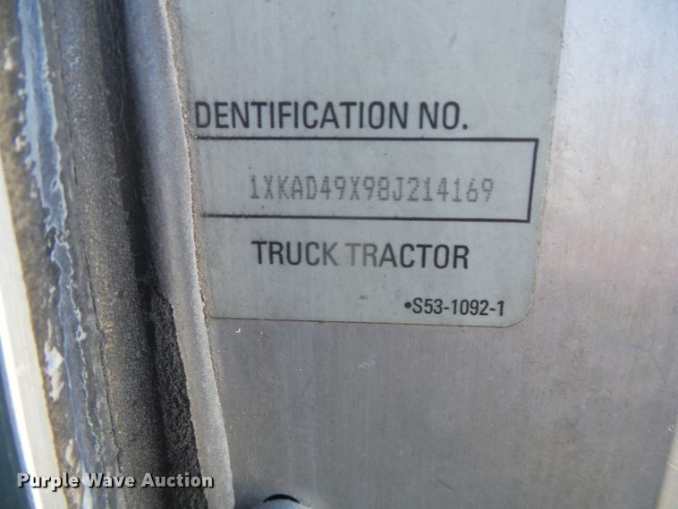 image for item DG8465 2008 Kenworth T600  semi truck