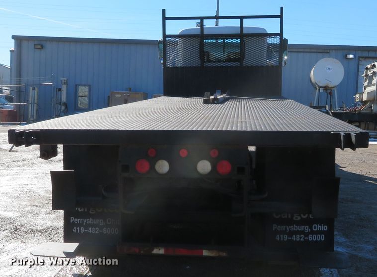 image for item DH0644 1992 Western Star 4364F  flatbed truck