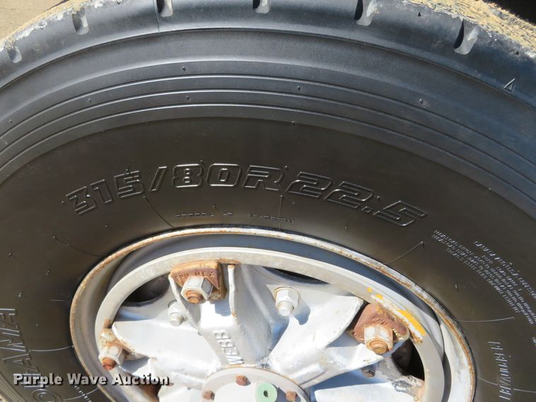 image for item DH0644 1992 Western Star 4364F  flatbed truck