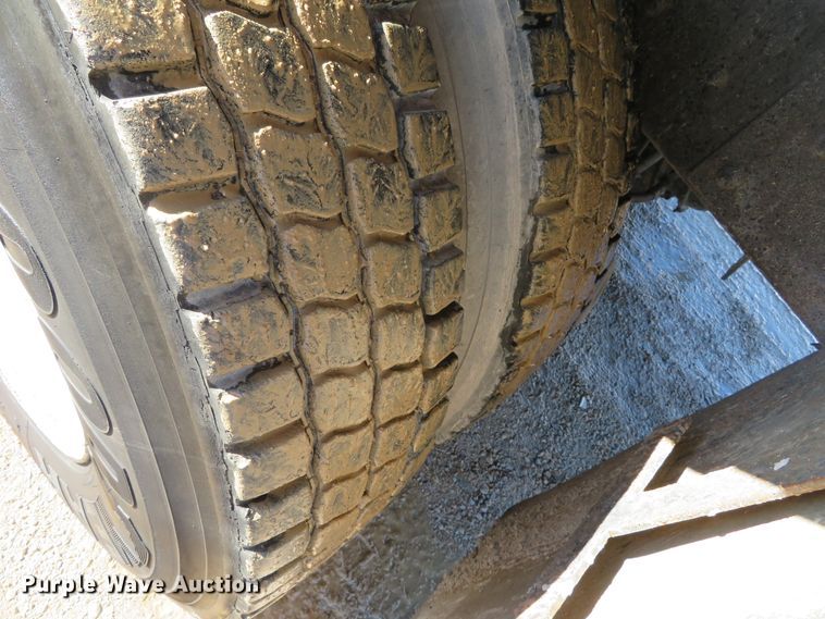 image for item DH0644 1992 Western Star 4364F  flatbed truck