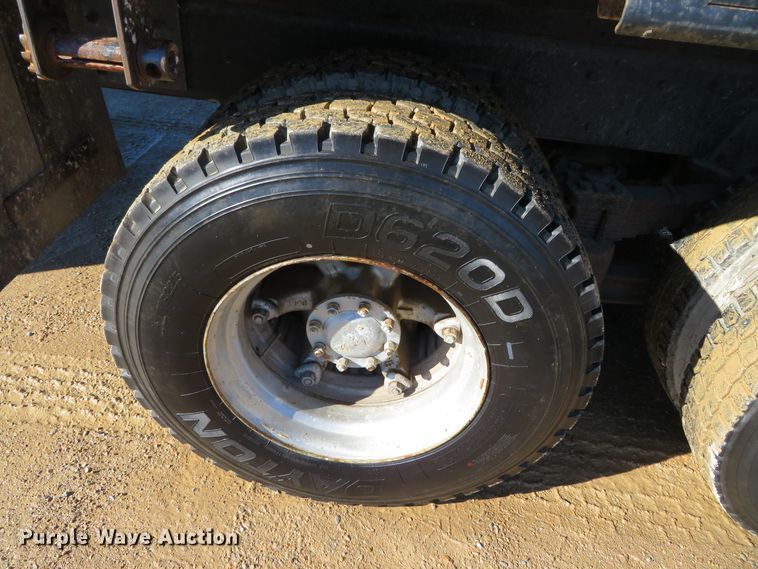 image for item DH0644 1992 Western Star 4364F  flatbed truck