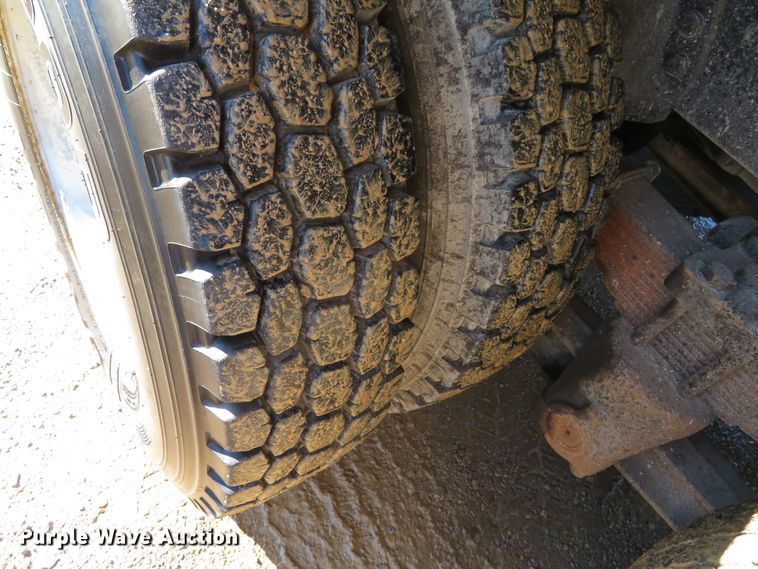 image for item DH0644 1992 Western Star 4364F  flatbed truck