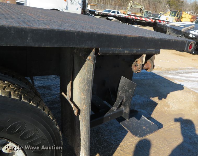 image for item DH0644 1992 Western Star 4364F  flatbed truck