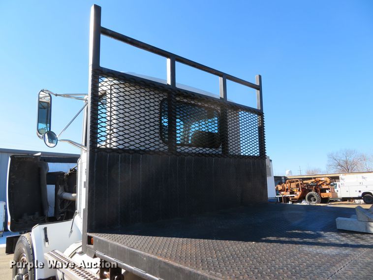 image for item DH0644 1992 Western Star 4364F  flatbed truck