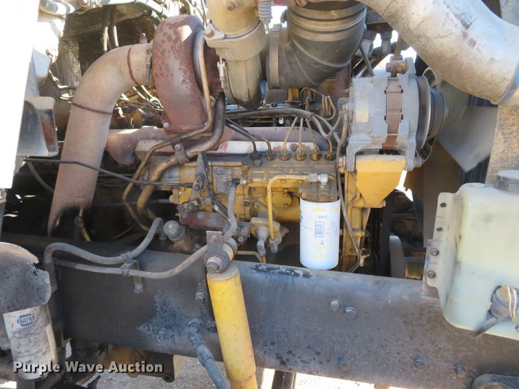 image for item DH0644 1992 Western Star 4364F  flatbed truck