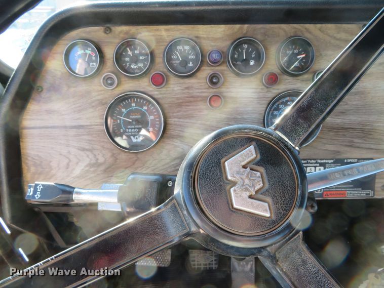 image for item DH0644 1992 Western Star 4364F  flatbed truck