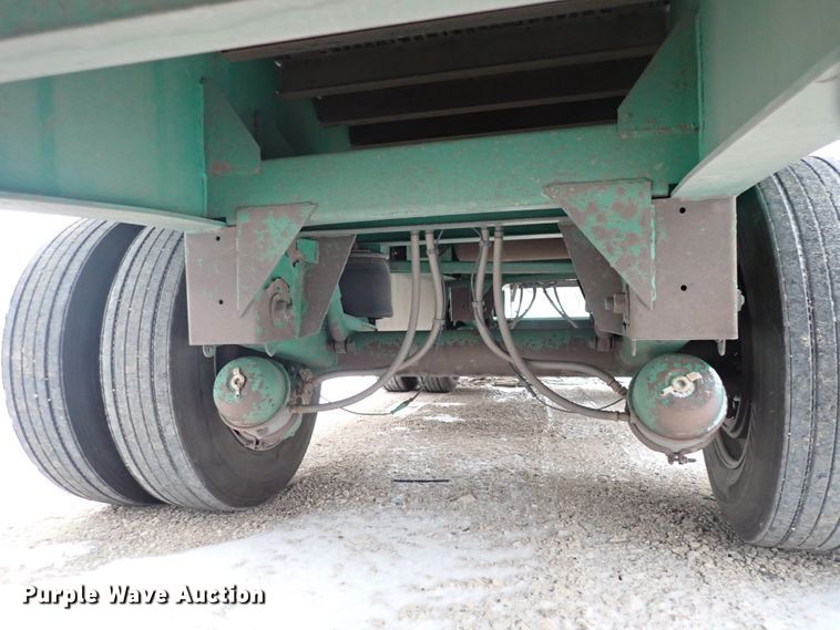 image for item DJ0045 2005 Transcraft Eagle 2 Super Beam flatbed trailer