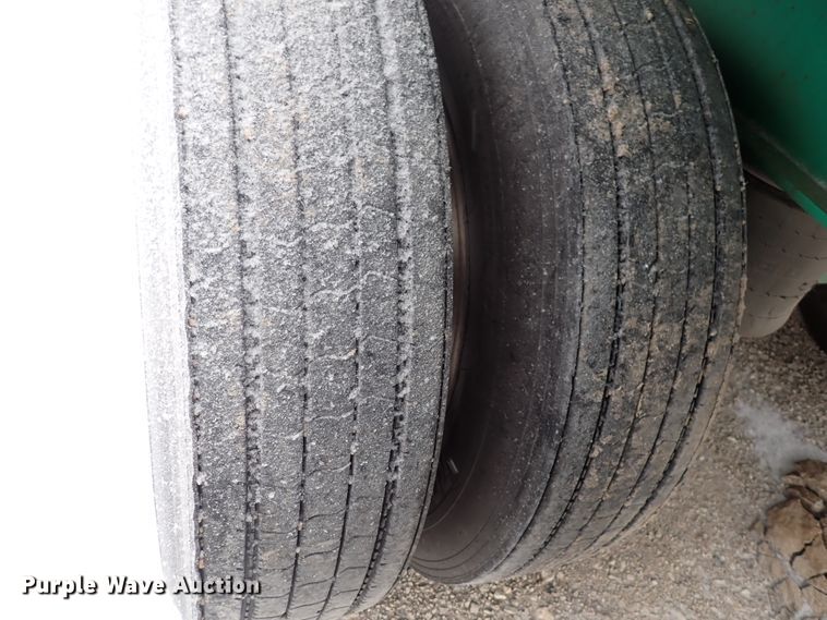 image for item DJ0045 2005 Transcraft Eagle 2 Super Beam flatbed trailer