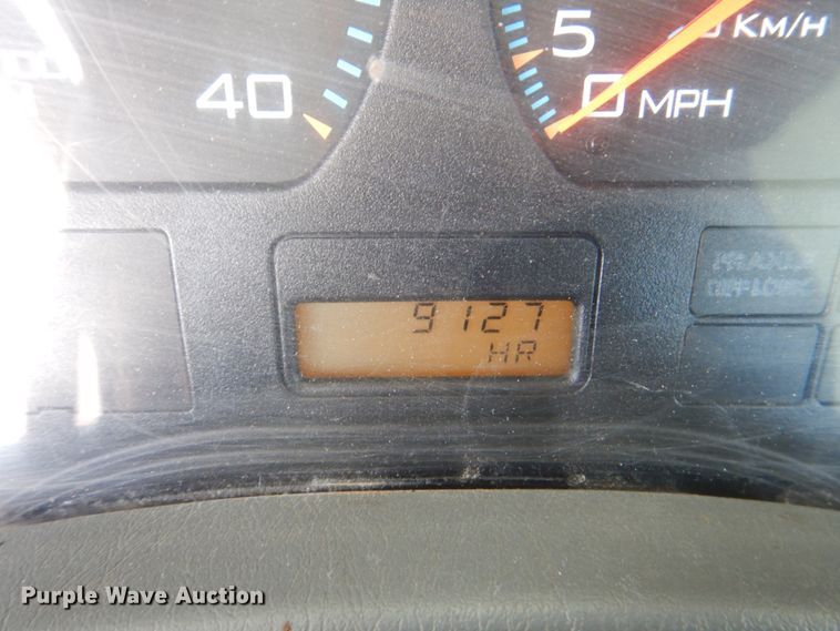 image for item DJ0365 2005 International 8600  semi truck