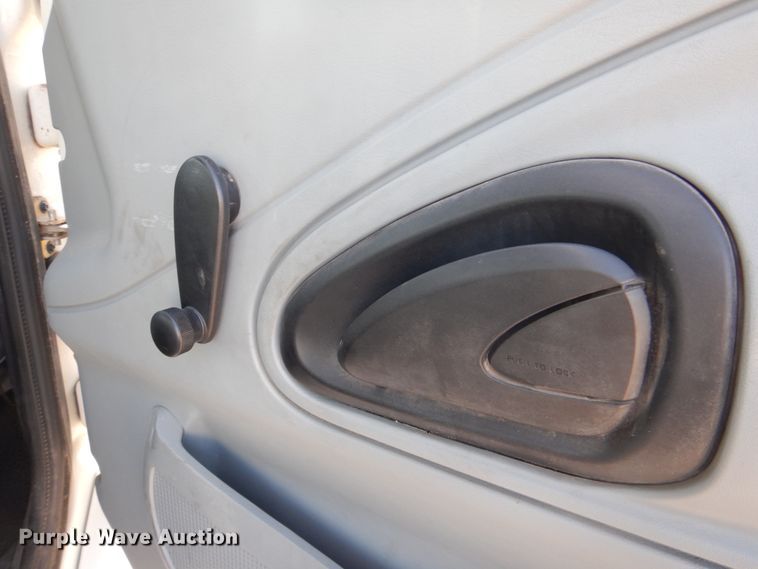 image for item DJ0365 2005 International 8600  semi truck