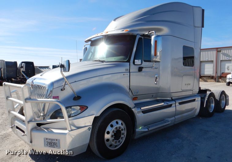 image for item DJ0383 2011 International ProStar  semi truck