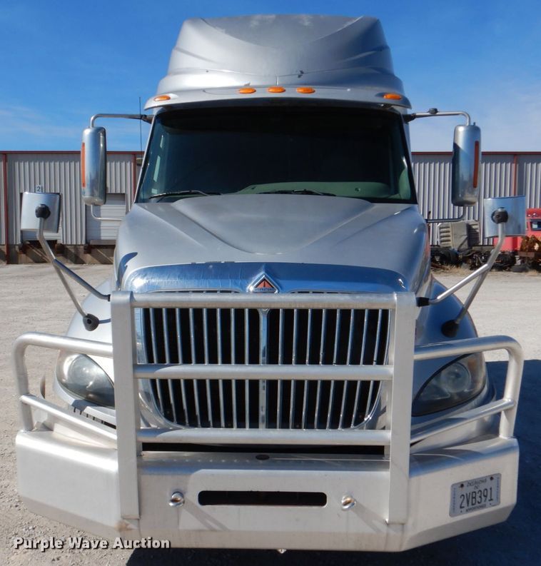 image for item DJ0383 2011 International ProStar  semi truck