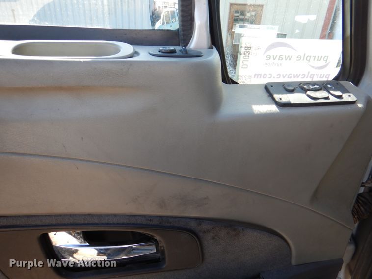 image for item DJ0383 2011 International ProStar  semi truck