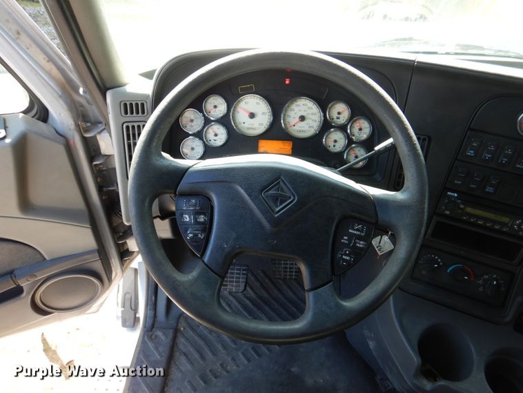 image for item DJ0383 2011 International ProStar  semi truck