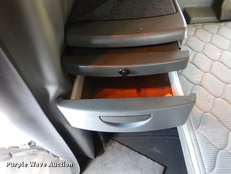 image for item DJ0383 2011 International ProStar  semi truck