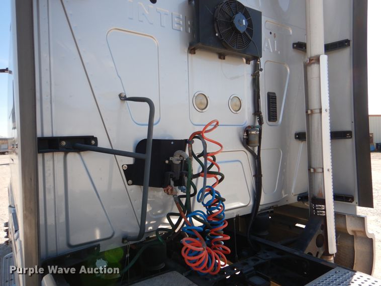 image for item DJ0383 2011 International ProStar  semi truck